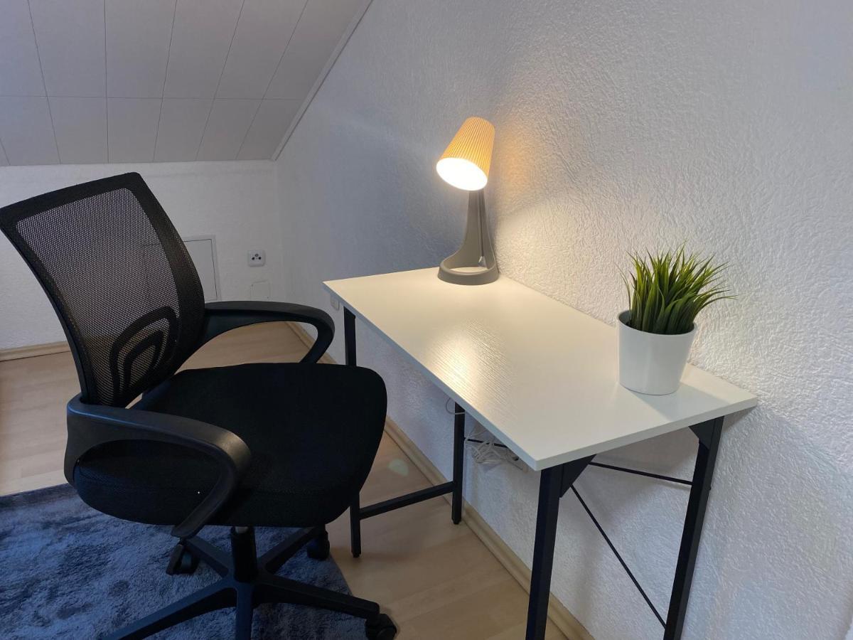 Deluxe Business Suite Mit Netflix Premium & Parkplatz, Zentral Zu Audi & Schwarz Gruppe With 2 Bedrooms Bad Friedrichshall Luaran gambar